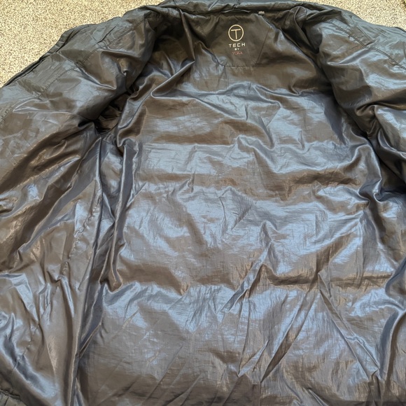 Tech by Tumi Black Puffer Jacket Men’s Large Zip Chest Pocket Lightweight - Picture 12 of 16